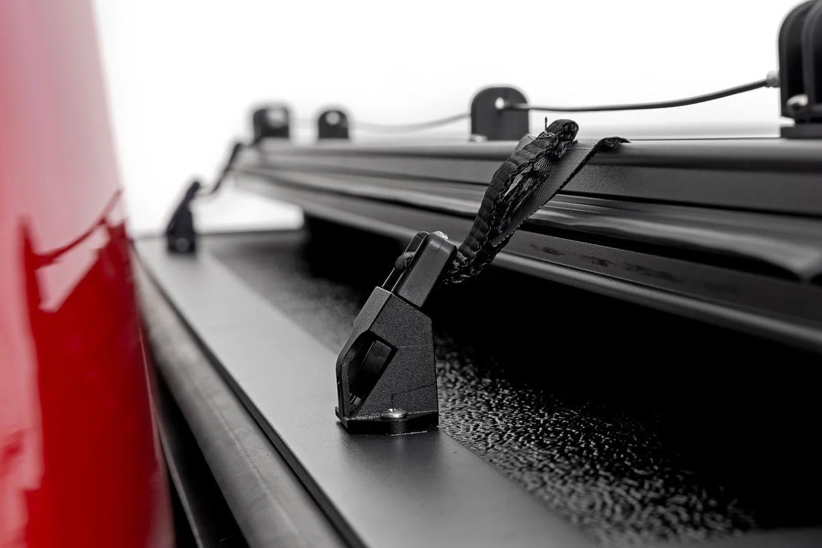 Hard Tri-Fold Tonneau Cover I961949