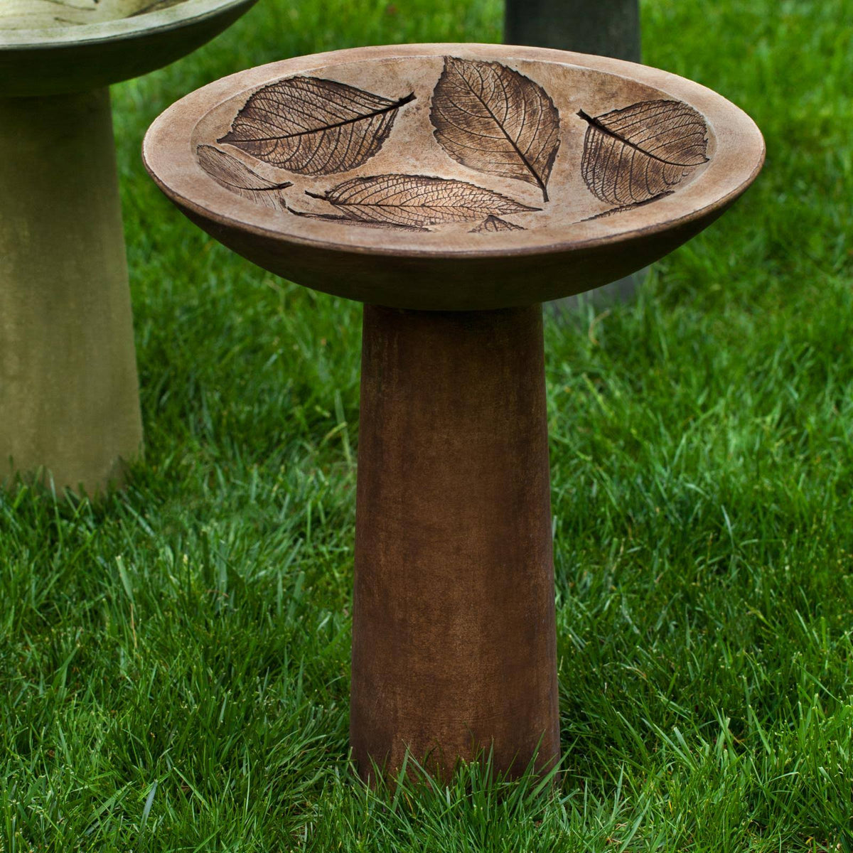 Hydrangea Leaf Birdbath F4644