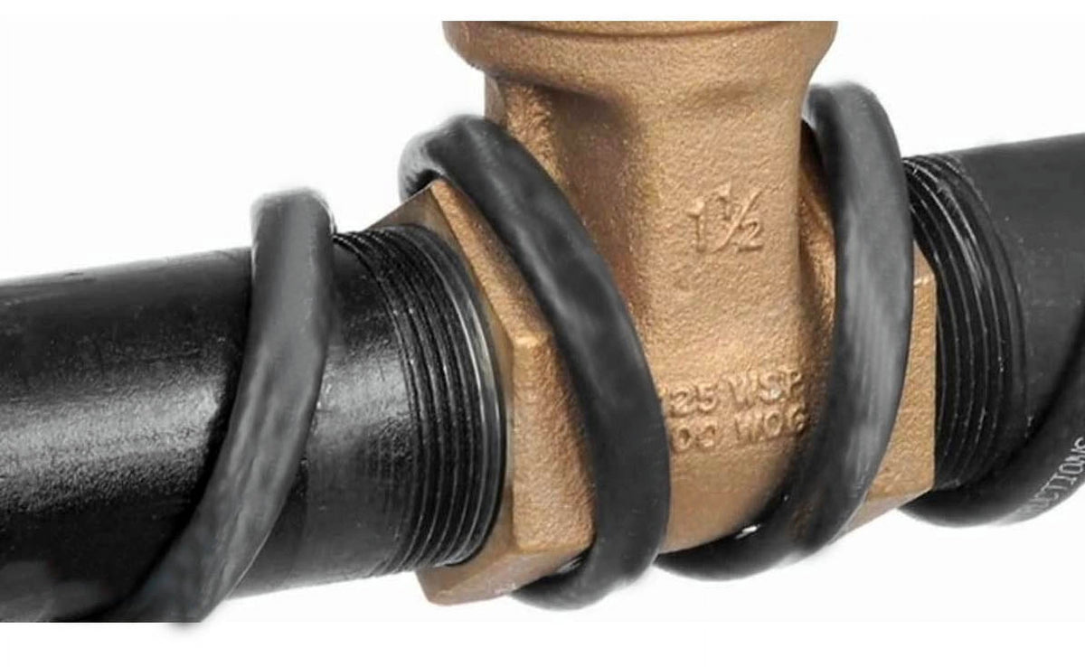 Black 30' Pipe Trace Cable with Stat and Plug T994273
