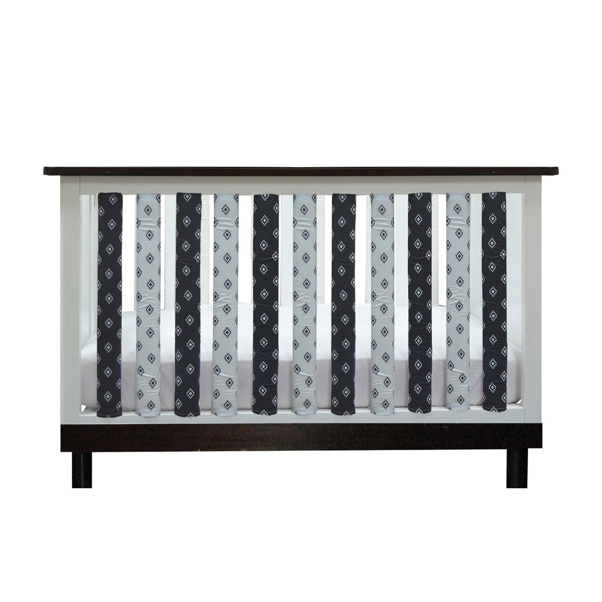Black/White 38 Pack Crib Liners H925