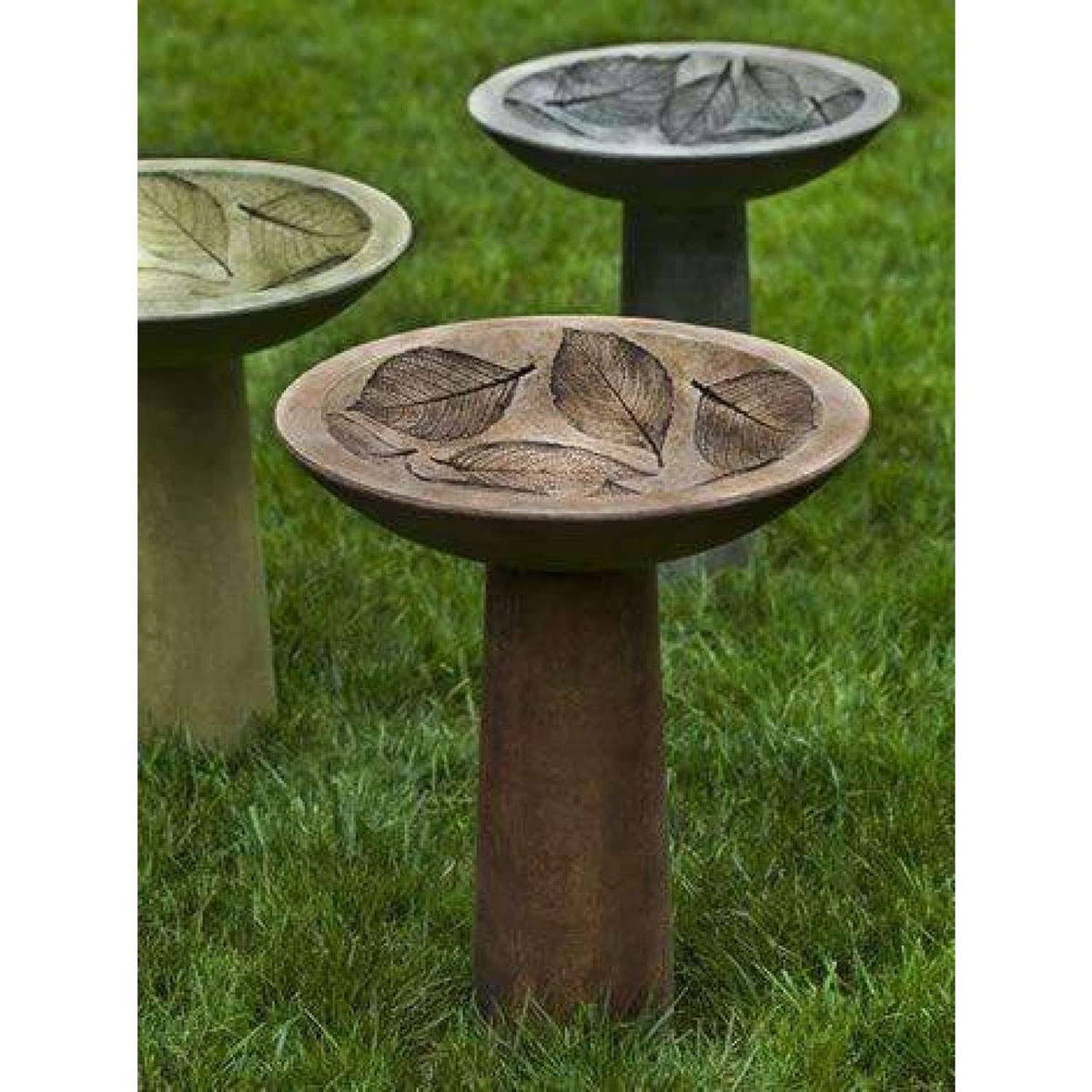 Hydrangea Leaf Birdbath F4644