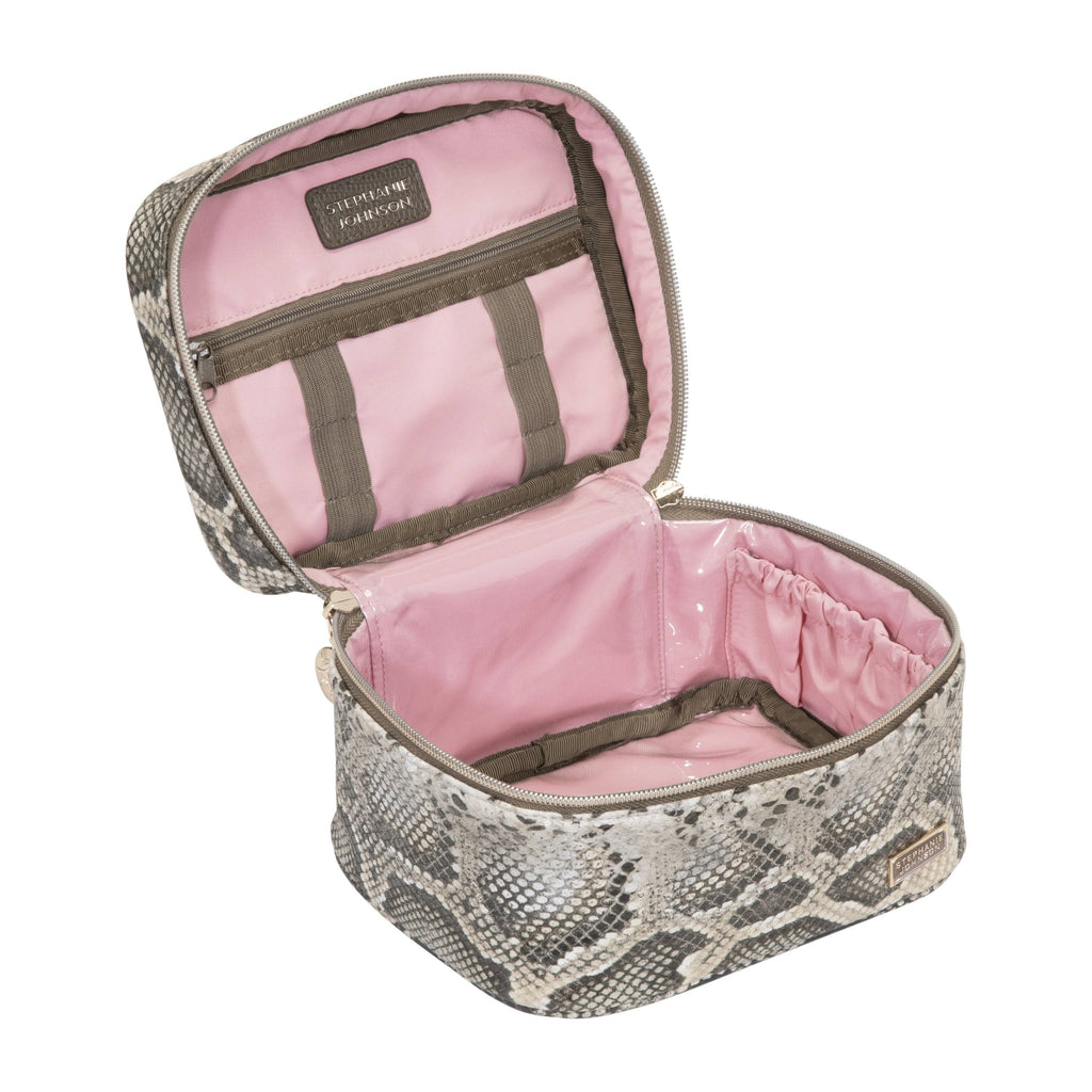 Travel Case I131
