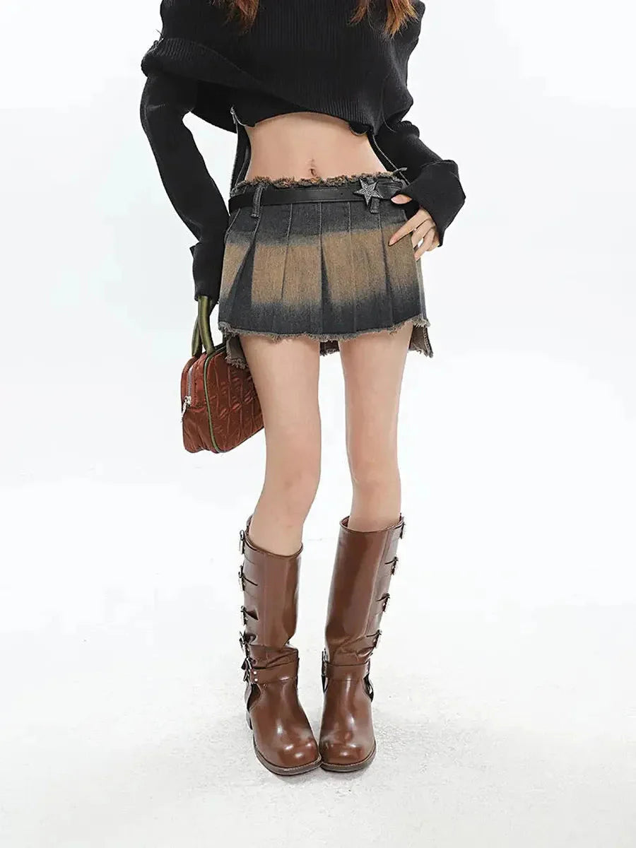 Pleated Distressed Star Belt Skirt G387626