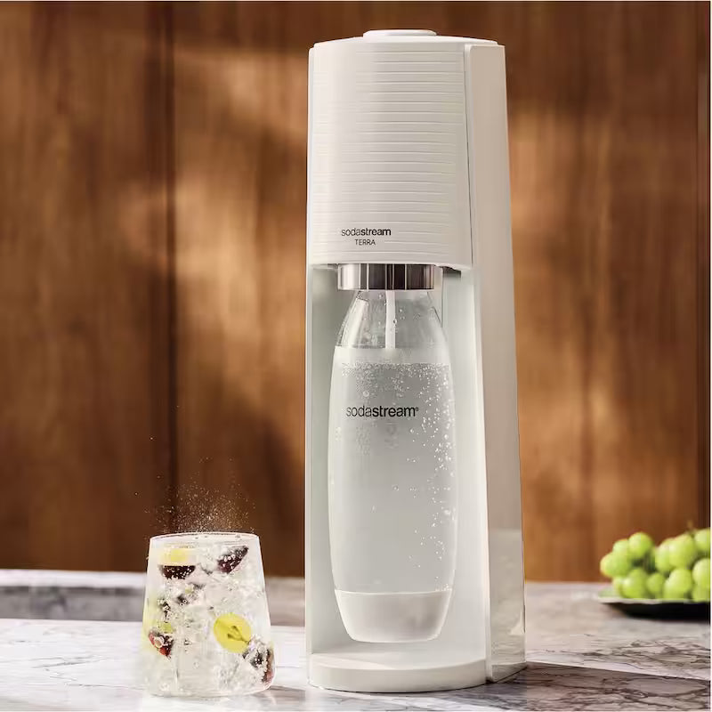White Soda Machine and Sparkling Water Maker Kit P2030